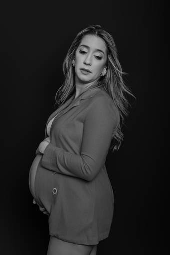 Ensaio gestante Mari em estúdio