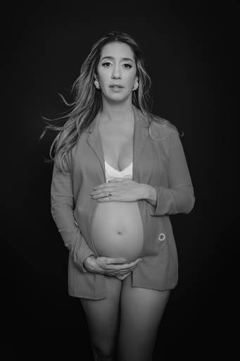 Ensaio gestante Mari em estúdio
