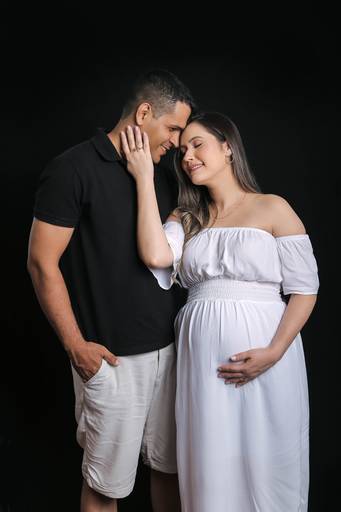 Ensaio gestante aLine estúdio