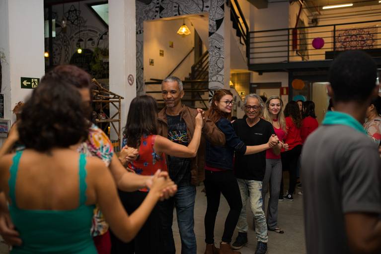 Evento MinasMigra BH, imigrantes haitianos BH, imigrantes latinos BH, festa de imigrantes BH, dança BH, evento de dança BH, roda de cassino BH, cultura latina BH, dança cubana BH, dança latina BH, espaço odara bh, 