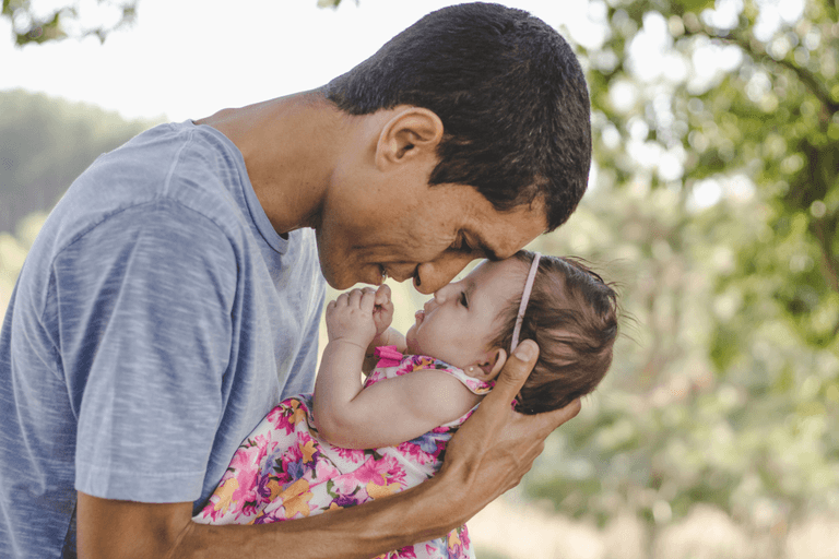 pai de menina encantado
