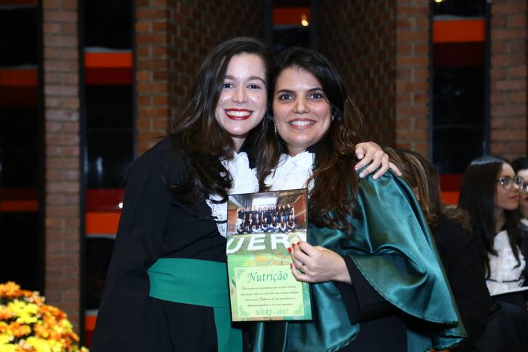 Entrega de placa homenageado