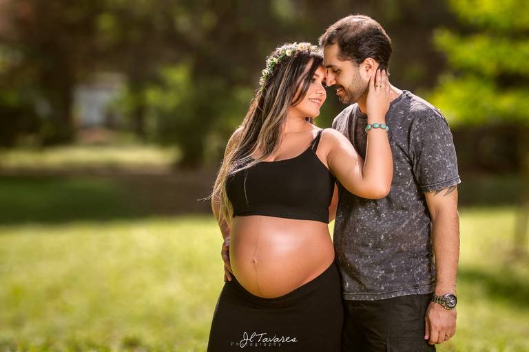 Taciana e Marcelo realizando o sonho do ensaio gestante no jardim botânico do rio de janeiro.