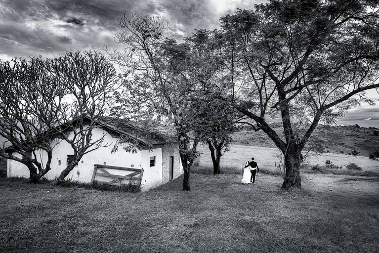 fotógrafo de casamento em alphaville. foto de casamento em alphaville. foto de casamento em barueri. foto de casamento na roça. foto de casamento em santana do parnaíba. foto de casamento em aldeia da serra. casamento gruta alphaville