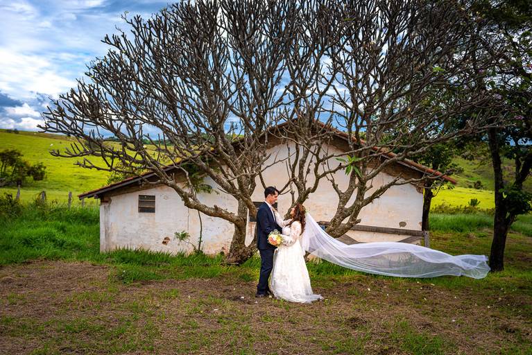fotógrafo de casamento em alphaville. foto de casamento em alphaville. foto de casamento em barueri. foto de casamento na roça. foto de casamento em santana do parnaíba. foto de casamento em aldeia da serra. casamento gruta alphaville