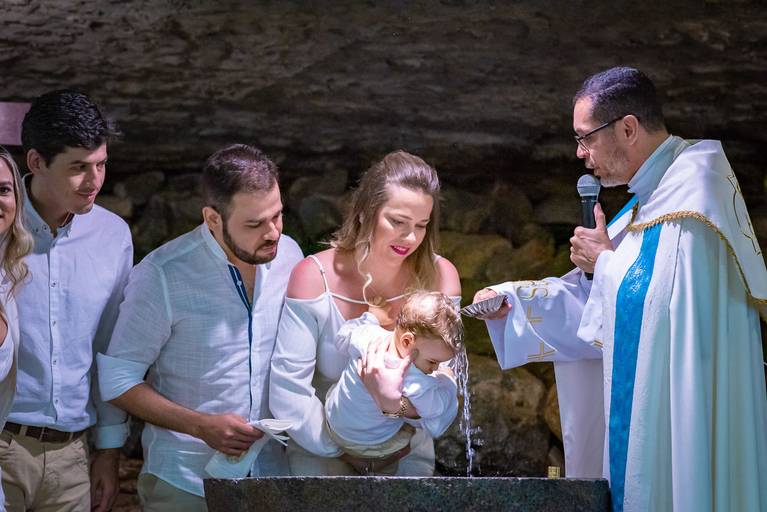 fotógrafo de batizado em alphaville. foto de batizado em alphaville. fotografia de batizado em alphaville. foto de batizado em barueri. foto de batizado em sanatana de parnaíba. foto de batizado nossa senhora do brasil. foto de batizado