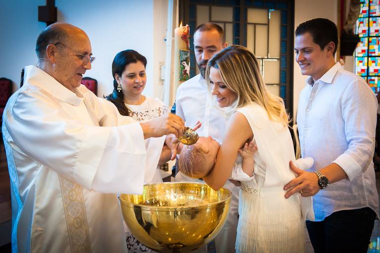 fotógrafo de batizado em alphaville. foto de batizado em alphaville. fotografia de batizado em alphaville. foto de batizado em barueri. foto de batizado em sanatana de parnaíba. foto de batizado nossa senhora do brasil. foto de batizado