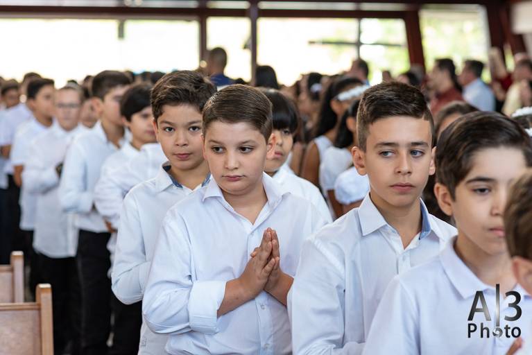 Foto primeira comunhão alphaville. Foto primeira eucaristia alphaville