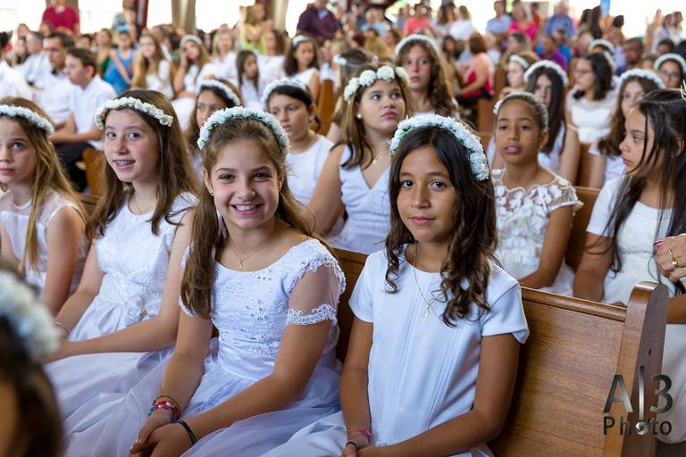 Foto primeira comunhão alphaville. Foto primeira eucaristia alphaville