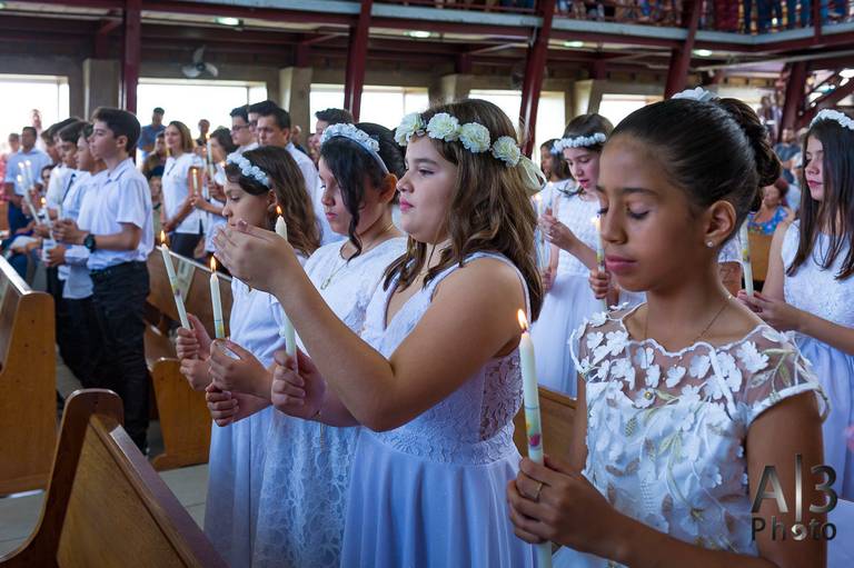 Foto primeira comunhão alphaville. Foto primeira eucaristia alphaville