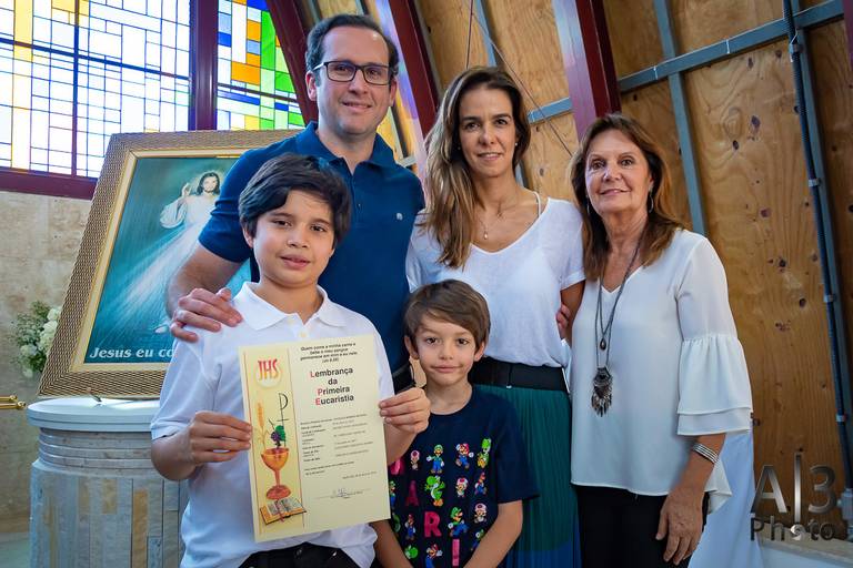 Foto primeira comunhão alphaville. Foto primeira eucaristia alphaville