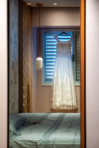 fotografia de casamento Alphaville. foto de casamento na gruta Alphaville. Foto do vestido da noiva.