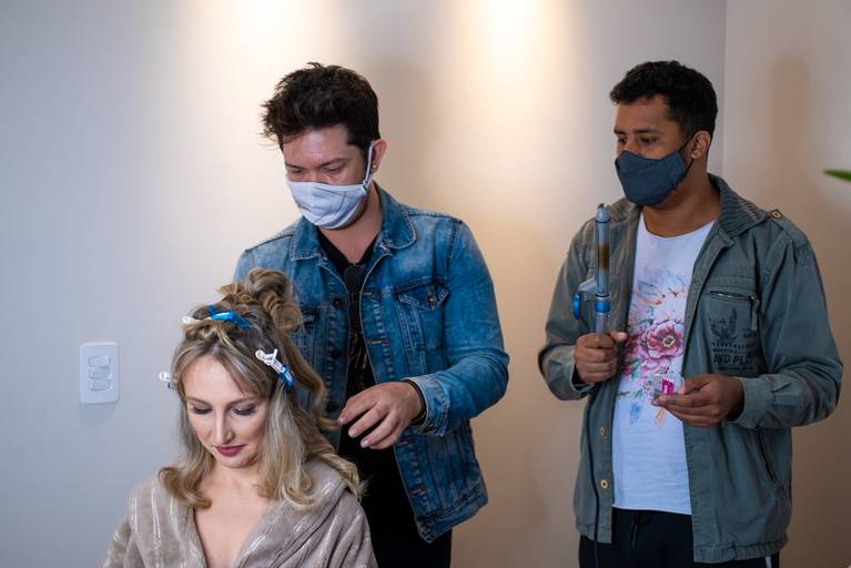 fotografia de casamento Alphaville. foto de casamento na gruta Alphaville. Foto do making of  da noiva.