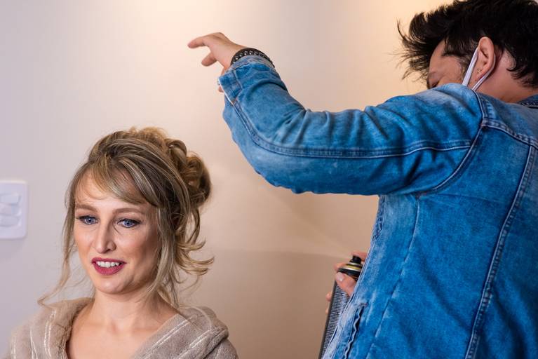 fotografia de casamento Alphaville. foto de casamento na gruta Alphaville. Foto do making of  da noiva.