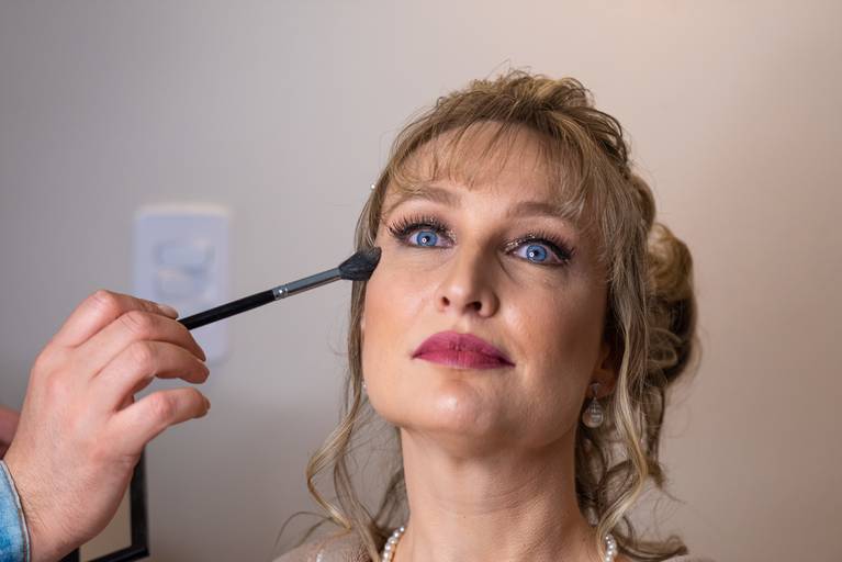 fotografia de casamento Alphaville. foto de casamento na gruta Alphaville. Foto do making of  da noiva.