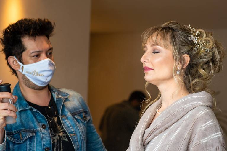 fotografia de casamento Alphaville. foto de casamento na gruta Alphaville. Foto do making of  da noiva.