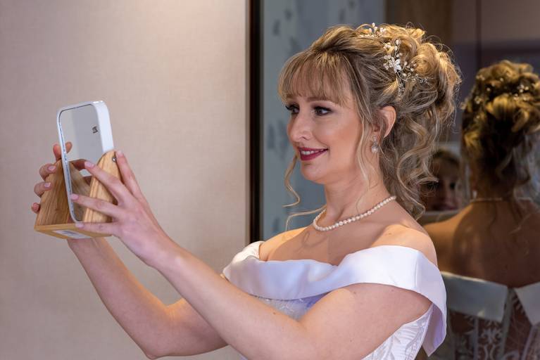 fotografia de casamento Alphaville. foto de casamento na gruta Alphaville. Foto do making of  da noiva.