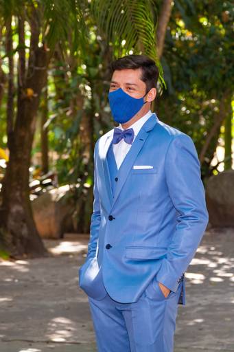 fotografia de casamento Alphaville. foto de casamento na gruta Alphaville. Foto do noivo na igreja.