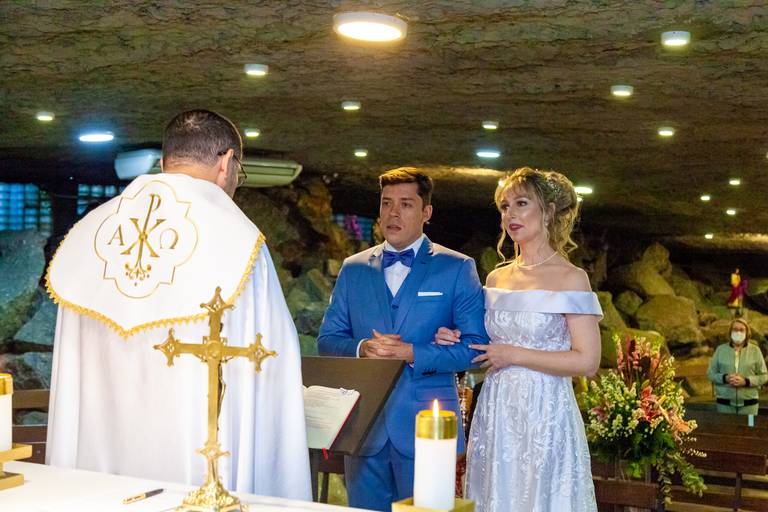 fotografia de casamento Alphaville. foto de casamento na gruta Alphaville. F