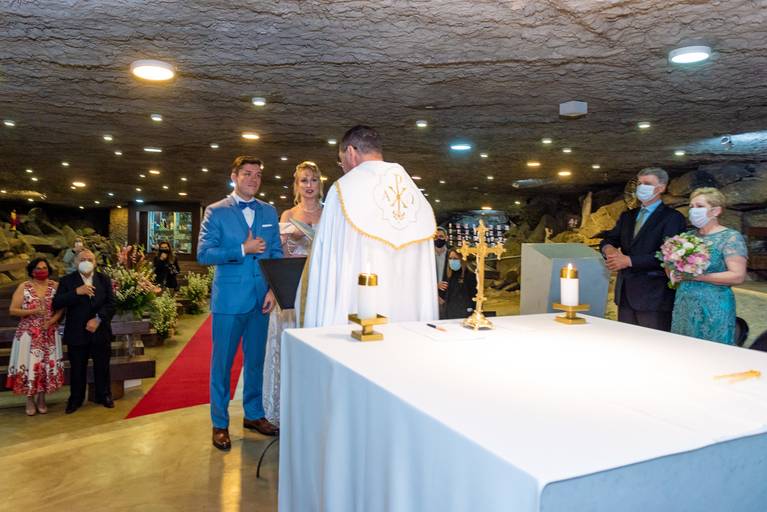 fotografia de casamento Alphaville. foto de casamento na gruta Alphaville. F