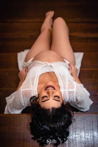 book de ensaio gestante fotografo meireles fotografia em santa cruz da serra duque de caxias baixada fluminense rj escada