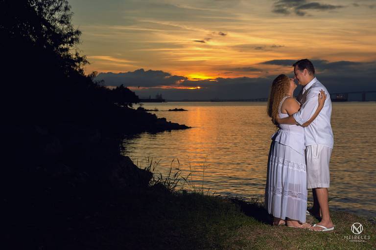 ensaio - casal - pré wedding - praia - niteroi - rj - domingos - noivado - fotografo - casamento - duque - de - caxias - belford - roxo - ceu - por - do - sol