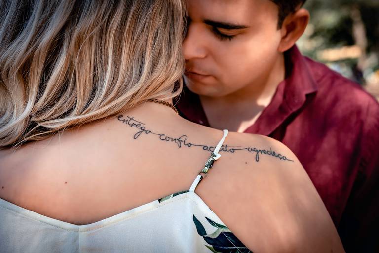 ensaio - casal - pré wedding - noivado - fotografo - casamento - duque - de - caxias - belford - roxo - detalhe - tatuagem