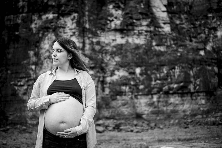 Sessão de grávida ou pré mamã em Ansião. Feita na pedreira de ansião. Lago Azul

