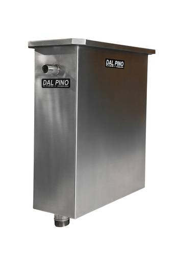 Fotografia still de componente industrial metálico em detalhe, destacando acabamento e precisão técnica. Foto por Bruno Arita