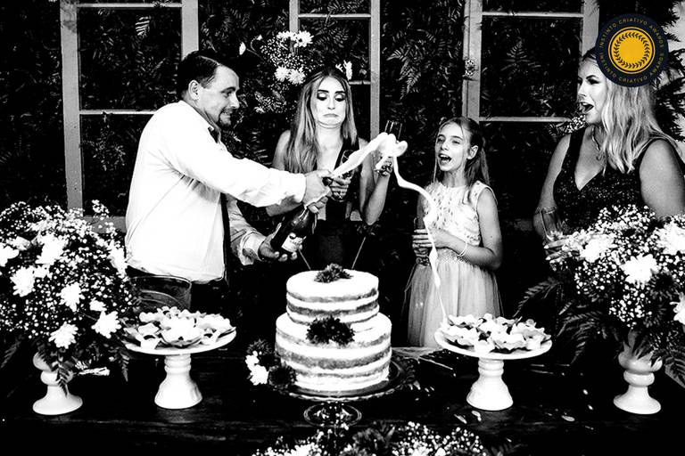 debutante – festa de 15 anos – cobertura fotográfica para 15 anos – fotógrafo de 15 anos – ensaio de 15 anos – brinde de 15 anos – valsa de 15 anos – Antonio Rocha Fotografias – Pelotas – book de 15 anos – dança de 15 anos – balada