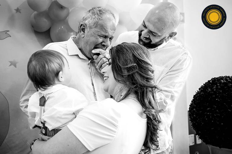 ensaio de aniversário – festa infantil – festa de criança – foto premiada – instinto criativo – Pelotas – Antonio Rocha Fotografias – Fotógrafo de Crianças – Fotógrafo de Eventos – brincadeira de criança – festa em casa – festa no salão - playground