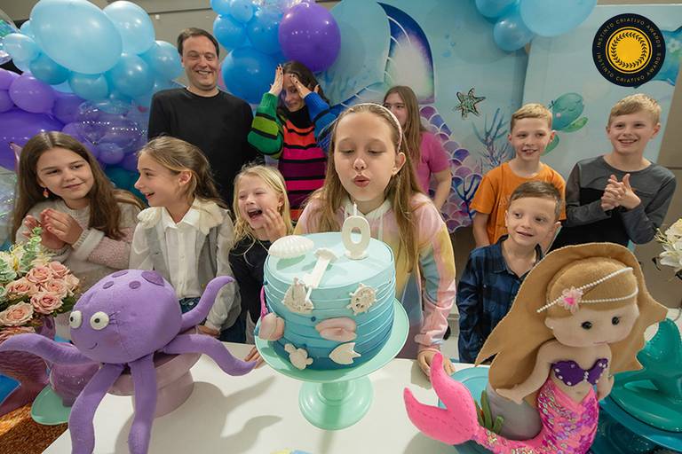 ensaio de aniversário – festa infantil – festa de criança – foto premiada – instinto criativo – Pelotas – Antonio Rocha Fotografias – Fotógrafo de Crianças – Fotógrafo de Eventos – brincadeira de criança – festa em casa – festa no salão - playground