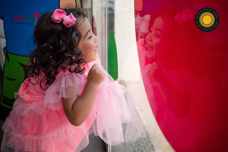 ensaio de aniversário – festa infantil – festa de criança – foto premiada – instinto criativo – Pelotas – Antonio Rocha Fotografias – Fotógrafo de Crianças – Fotógrafo de Eventos – brincadeira de criança – festa em casa – festa no salão - playground