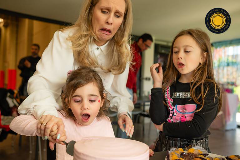 ensaio de aniversário – festa infantil – festa de criança – foto premiada – instinto criativo – Pelotas – Antonio Rocha Fotografias – Fotógrafo de Crianças – Fotógrafo de Eventos – brincadeira de criança – festa em casa – festa no salão - playground