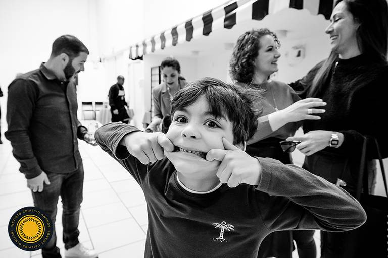 ensaio de aniversário – festa infantil – festa de criança – foto premiada – instinto criativo – Pelotas – Antonio Rocha Fotografias – Fotógrafo de Crianças – Fotógrafo de Eventos – brincadeira de criança – festa em casa – festa no salão - playground