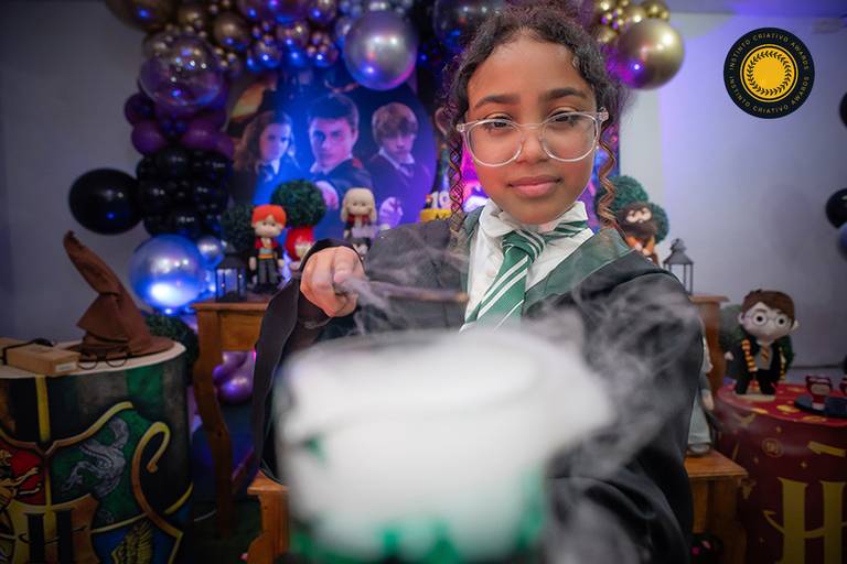 ensaio de aniversário – festa infantil – festa de criança – foto premiada – instinto criativo – Pelotas – Antonio Rocha Fotografias – Fotógrafo de Crianças – Fotógrafo de Eventos – brincadeira de criança – festa em casa – festa no salão – playground