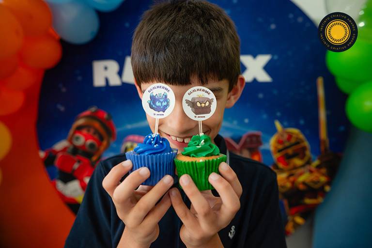 ensaio de aniversário – festa infantil – festa de criança – foto premiada – instinto criativo – Pelotas – Antonio Rocha Fotografias – Fotógrafo de Crianças – Fotógrafo de Eventos – brincadeira de criança – festa em casa – festa no salão – playground