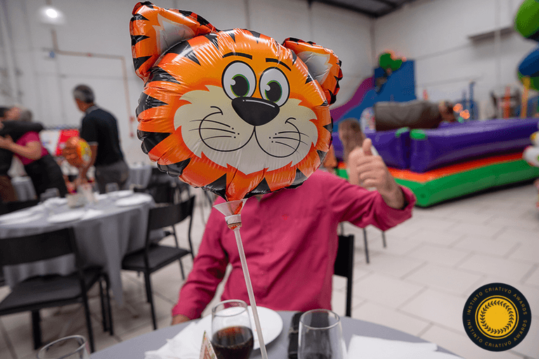 ensaio de aniversário – festa infantil – festa de criança – foto premiada – Pelotas – Antonio Rocha Fotografias – Fotógrafo de Crianças – Fotógrafo de Eventos – brincadeira de criança – festa em casa – festa no salão – playground