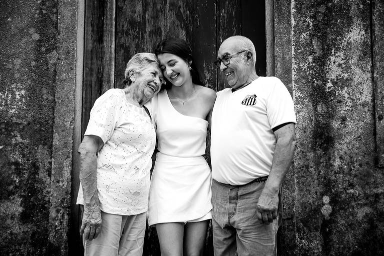 festa debutante – festa de 15 anos – coleção premiada – adolescente – juventude – ensaio de 15 anos – ensaio de debutante – ensaio externo – origens – Cerro Grande do Sul - Pelotas – Antonio Rocha Fotografias – Fotógrafo de Eventos – fotos com a família