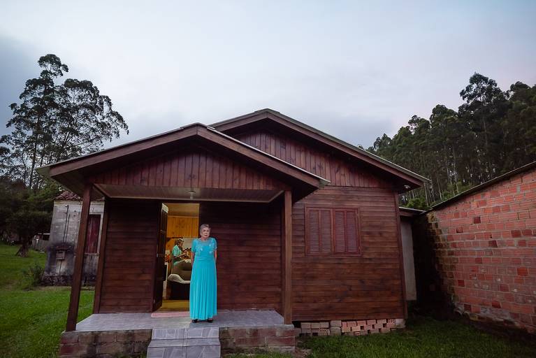 festa debutante – festa de 15 anos – coleção premiada – adolescente – juventude – ensaio de 15 anos – ensaio de debutante – ensaio externo – origens – Cerro Grande do Sul - Pelotas – Antonio Rocha Fotografias – Fotógrafo de Eventos – fotos com a família