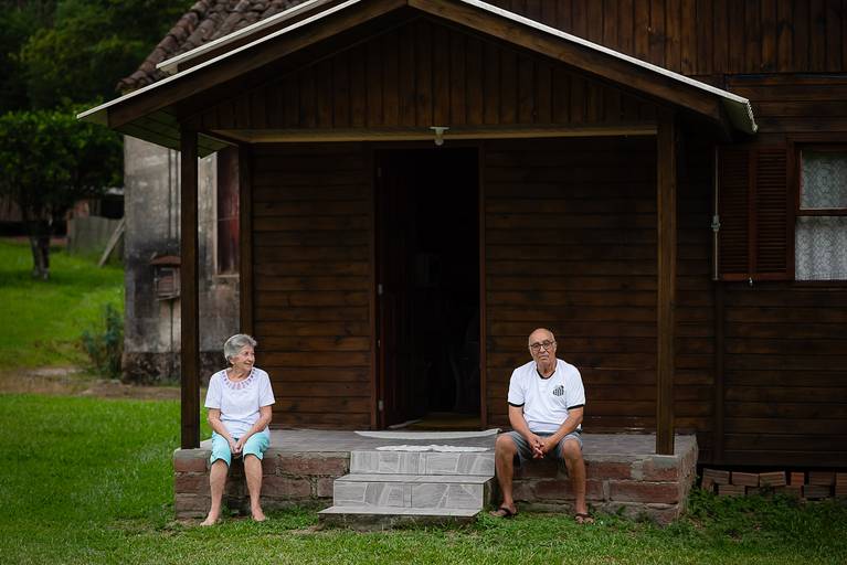 festa debutante – festa de 15 anos – coleção premiada – adolescente – juventude – ensaio de 15 anos – ensaio de debutante – ensaio externo – origens – Cerro Grande do Sul - Pelotas – Antonio Rocha Fotografias – Fotógrafo de Eventos – fotos com a família