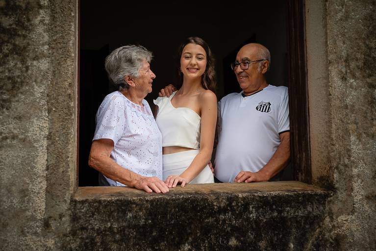 festa debutante – festa de 15 anos – coleção premiada – adolescente – juventude – ensaio de 15 anos – ensaio de debutante – ensaio externo – origens – Cerro Grande do Sul - Pelotas – Antonio Rocha Fotografias – Fotógrafo de Eventos – fotos com a família