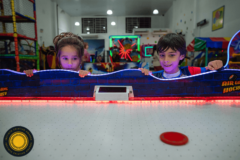 Festa Infantil - Festa de Criança - Brincadeira de Criança - Docinhos - Personalizados Mesa Festa Infantil - Brinquedo Inflável - Cama Elástica - Brinquedão - Fralda - Aniversário de Futebol - Pracinha - Fotógrafo - Antonio Rocha Fotografias - Pelotas