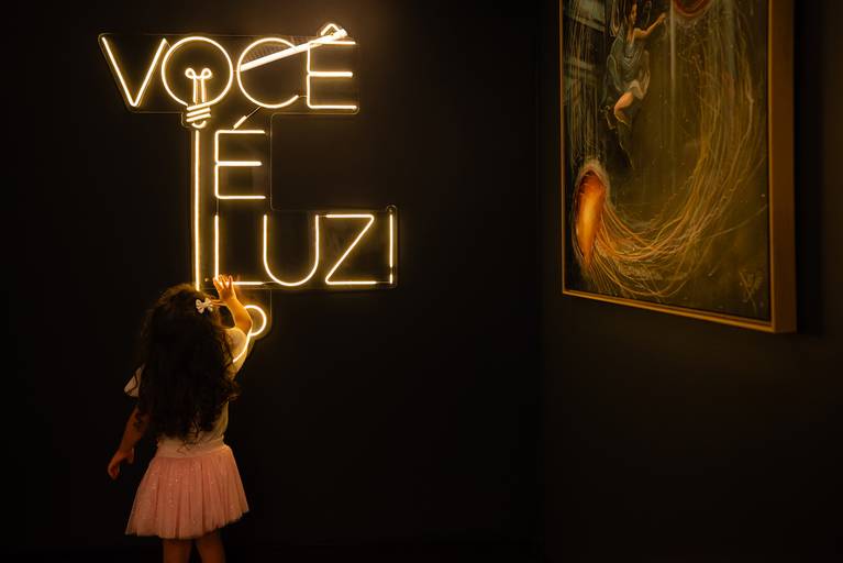 Ensaio de aniversário - fotógrafo de família - fotos de família - ensaio ao ar livre - ensaio externo - fotos descontraídas - Pelotas - Parque Una - Antonio Rocha Fotografias - Ursinho - naninha - Pracinha - Óculos Infantil  - Maitê - Manu - Murilo