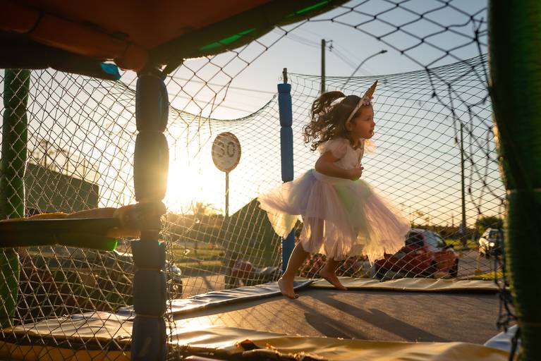 festa infantil – coleção premiada – festa infantil – festa de criança – festa no clube- Beatriz – Pelotas – Antonio Rocha Fotografias – Fotógrafo de Crianças – Fotógrafo de Eventos - festa em casa - unicórnio - batatinha - balão surpresa - bola de sabão