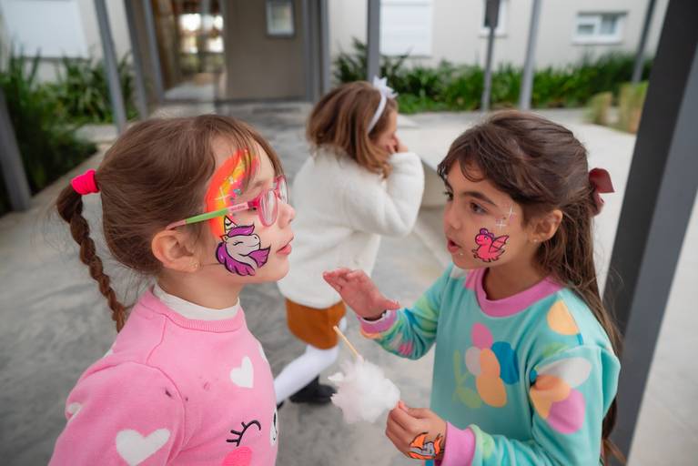 festa infantil – coleção premiada – festa de criança – ensaio de aniversário – festa infantil – festa de criança – luíza - lulu - Pelotas – Antonio Rocha Fotografias – Fotógrafo de Crianças – Fotógrafo de Evento -dinossauros – balão surpresa – salão festa