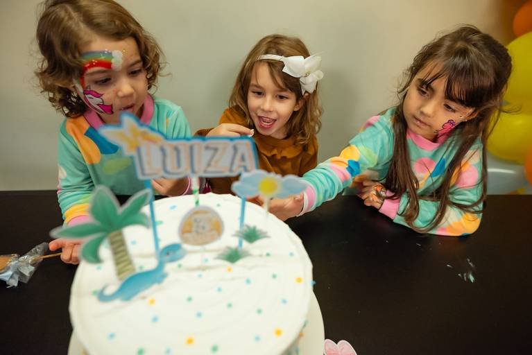 festa infantil – coleção premiada – festa de criança – ensaio de aniversário – festa infantil – festa de criança – luíza - lulu - Pelotas – Antonio Rocha Fotografias – Fotógrafo de Crianças – Fotógrafo de Evento -dinossauros – balão surpresa – salão festa