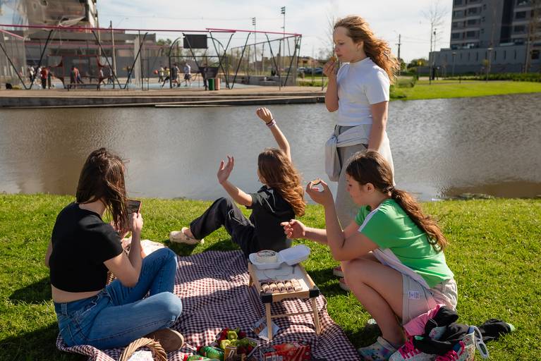 festa infantil – coleção premiada – festa de criança – ensaio de aniversário – festa infantil – festa de criança – Antônia – Piquenique  - Pelotas – Antonio Rocha Fotografias – Fotógrafo de Crianças – Fotógrafo de Evento - balão surpresa – parque una