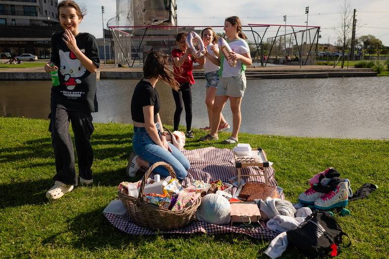 festa infantil – coleção premiada – festa de criança – ensaio de aniversário – festa infantil – festa de criança – Antônia – Piquenique  - Pelotas – Antonio Rocha Fotografias – Fotógrafo de Crianças – Fotógrafo de Evento - balão surpresa – parque una