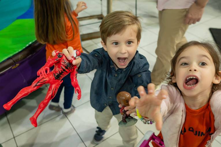 festa infantil – coleção premiada – festa de criança – ensaio de aniversário – festa infantil – festa de criança – Vicente – tio Guigui  - Pelotas – Antonio Rocha Fotografias – Fotógrafo de Crianças – Fotógrafo de Evento – Meu Herói – Homem Aranha - Hulck